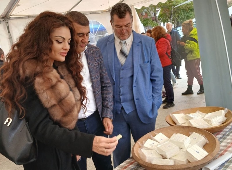 Iva_Ivanova_Lukovit_1